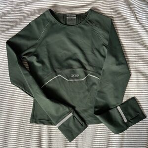 Zimo Dark Green Long Sleeve Top Size Large. Fitted.